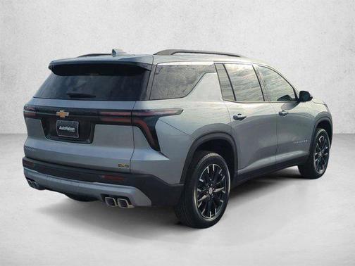 Sterling Gray Metallic 2026 Chevrolet Traverse LT