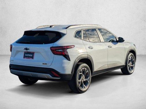 Summit White 2026 Chevrolet Trax LT