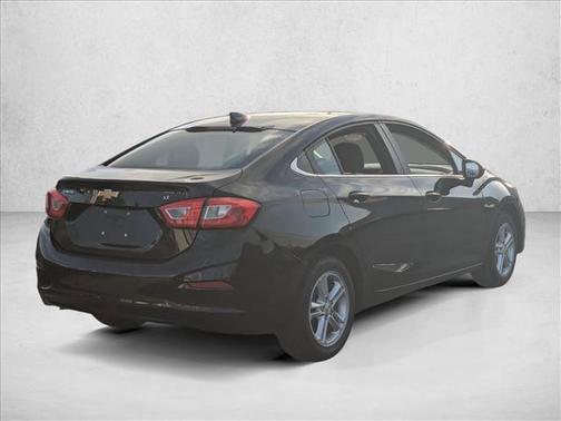 Mosaic Black Metallic 2018 Chevrolet Cruze LT
