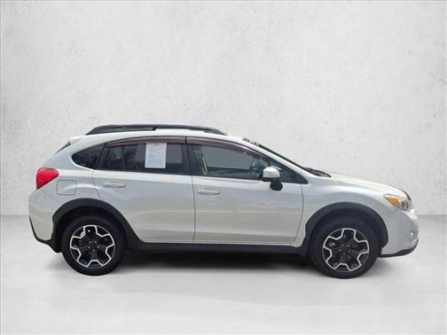Crystal White Pearl 2015 Subaru XV Crosstrek 2.0i Premium
