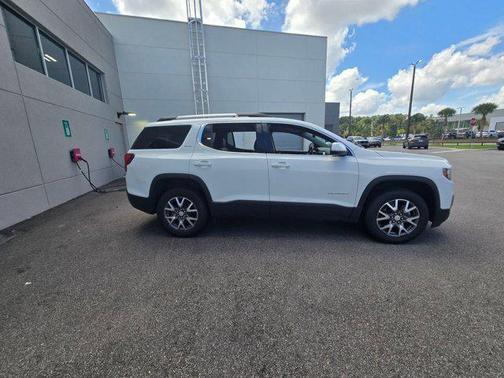 2023 GMC Acadia FWD SLT