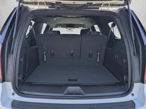 Summit White 2024 Chevrolet Suburban LS