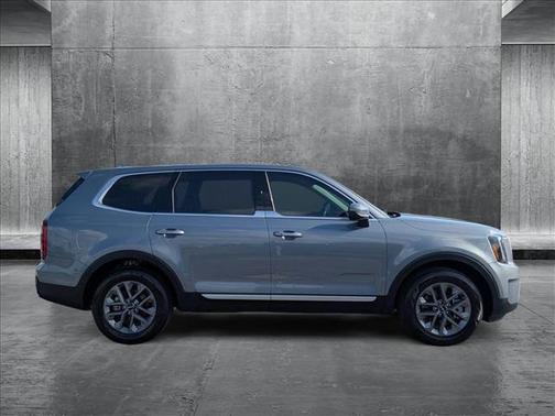 2024 Kia Telluride LX