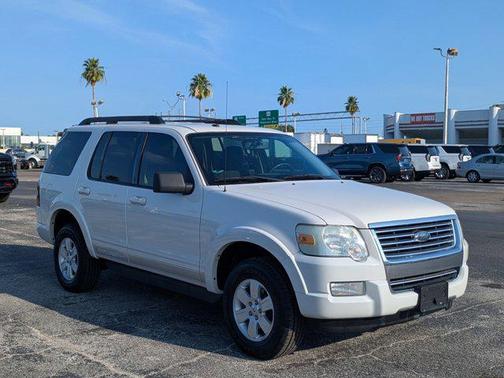 2010 Ford Explorer XLT