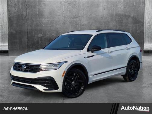 2022 Volkswagen Tiguan 2.0T SE R-Line Black