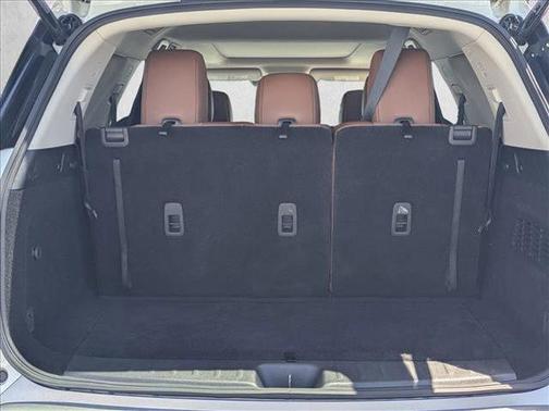 Pearl White Tricoat 2024 Nissan Pathfinder Platinum FWD
