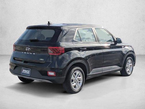 Black Noir Pearl 2021 Hyundai VENUE SE