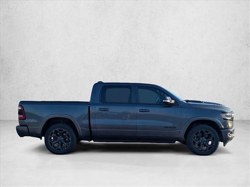Granite Crystal Metallic Clearcoat 2022 RAM 1500 Limited