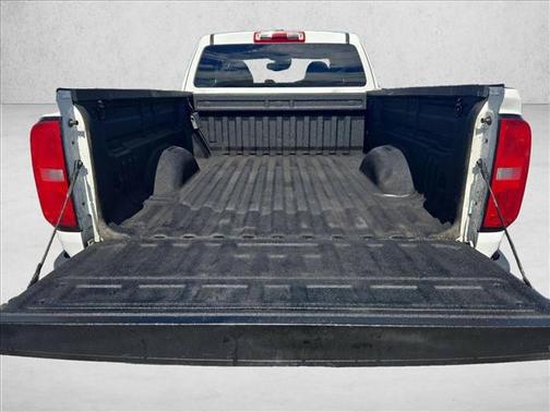 Summit White 2022 Chevrolet Colorado LT