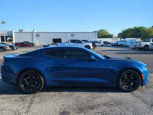 2023 Chevrolet Camaro RWD Coupe LT1