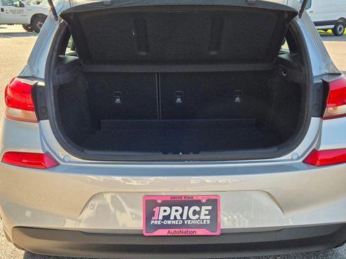 2018 Hyundai Elantra GT Base