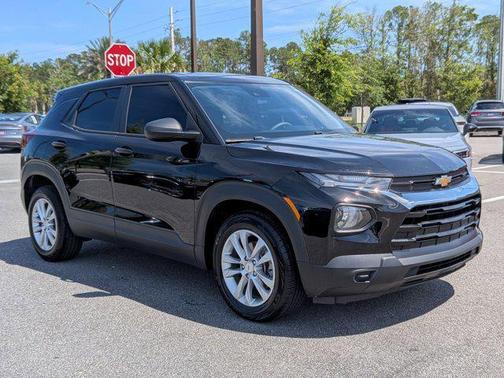 Mosaic Black Metallic 2021 Chevrolet Trailblazer LS
