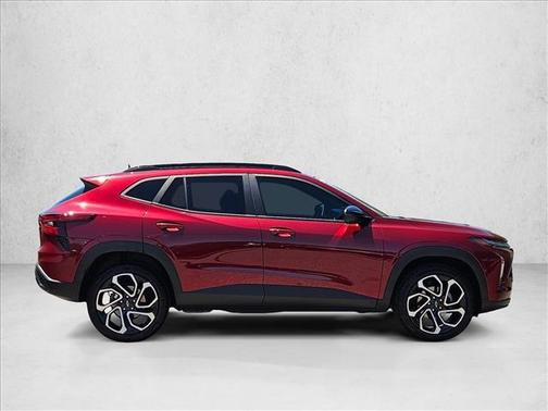 Crimson Metallic 2025 Chevrolet Trax FWD 2RS
