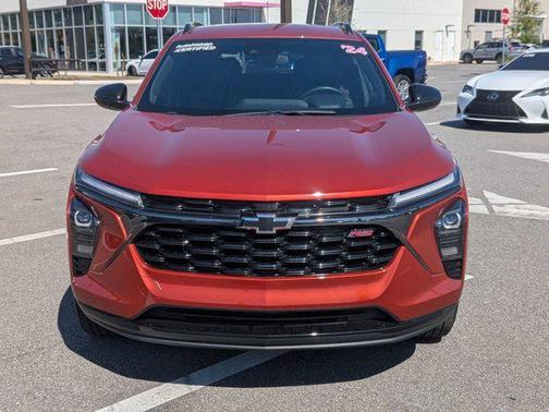 Cayenne Orange Metallic 2024 Chevrolet Trax FWD 2RS