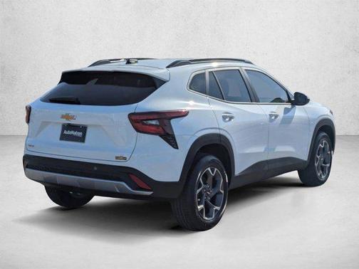 Summit White 2026 Chevrolet Trax LT