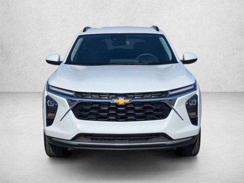 Summit White 2026 Chevrolet Trax LT