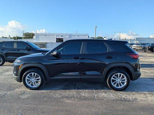 2025 Chevrolet Trailblazer LS