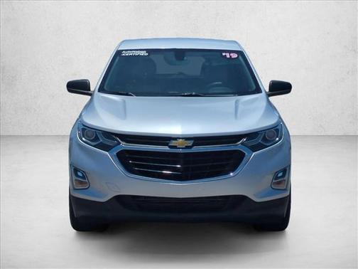 Silver Ice Metallic 2019 Chevrolet Equinox LS