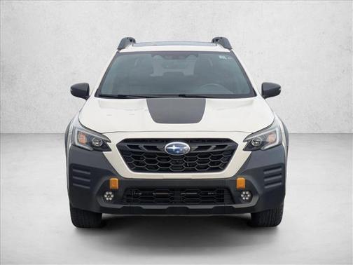Crystal White Pearl 2023 Subaru Outback Wilderness