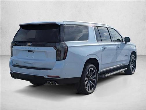 Polar White Tricoat 2026 Chevrolet Suburban High Country, RWD