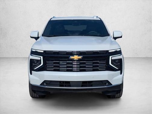 Polar White Tricoat 2026 Chevrolet Suburban High Country, RWD