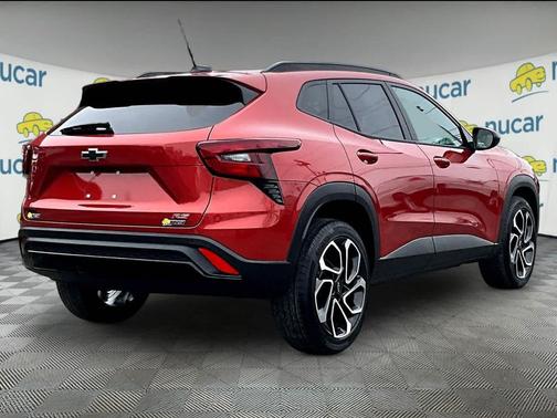 Cayenne Orange Metallic 2024 Chevrolet Trax FWD 2RS