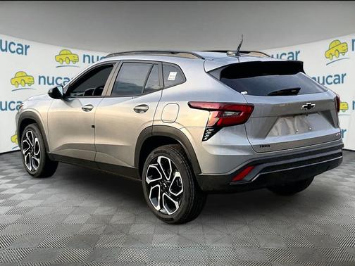 Sterling Gray Metallic 2026 Chevrolet Trax FWD 2RS