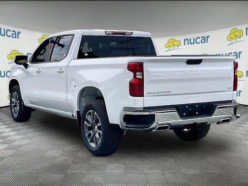 Summit White 2026 Chevrolet Silverado 1500 LT