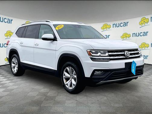 Pure White 2019 Volkswagen Atlas 3.6L SE w/Technology