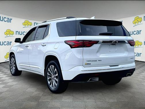 Summit White 2023 Chevrolet Traverse Premier