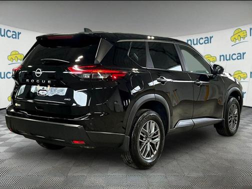 Super Black 2025 Nissan Rogue S