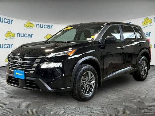 Super Black 2025 Nissan Rogue S