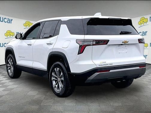 Summit White 2025 Chevrolet Equinox 1LT