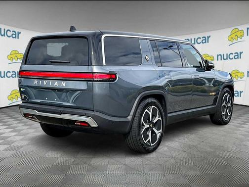 2023 Rivian R1S Adventure