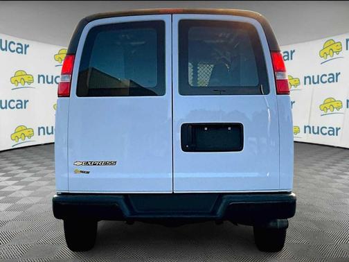 2021 Chevrolet Express 2500 RWD 2500 Regular Wheelbase WT