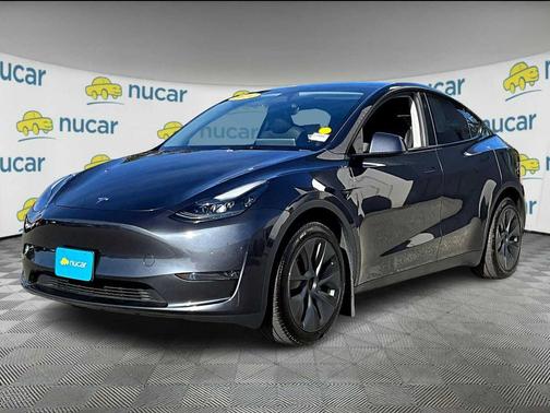 2024 Tesla Model Y Long Range Dual Motor All-Wheel Drive