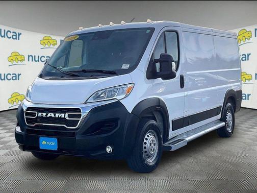 Bright White Clearcoat 2025 RAM ProMaster 2500 Tradesman