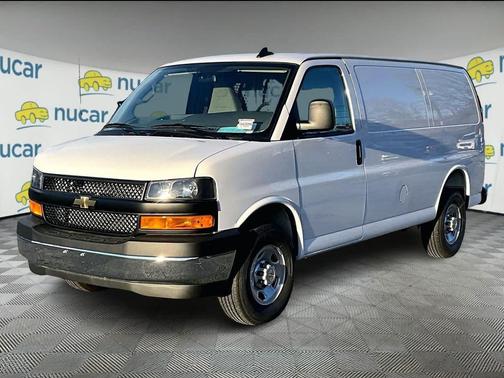 2025 Chevrolet Express 2500 RWD 2500 Regular Wheelbase WT