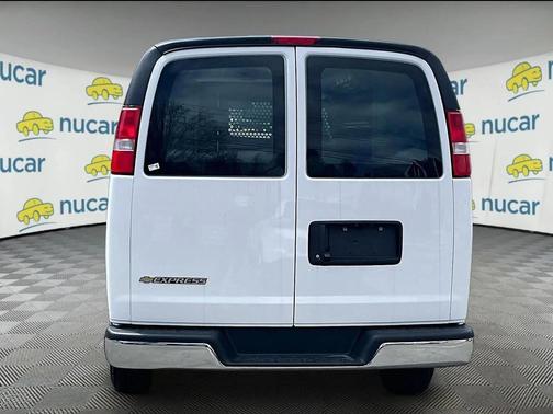 Summit White 2026 Chevrolet Express 2500 LT