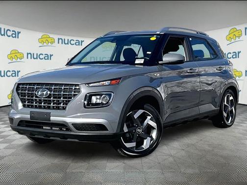 2022 Hyundai VENUE SEL