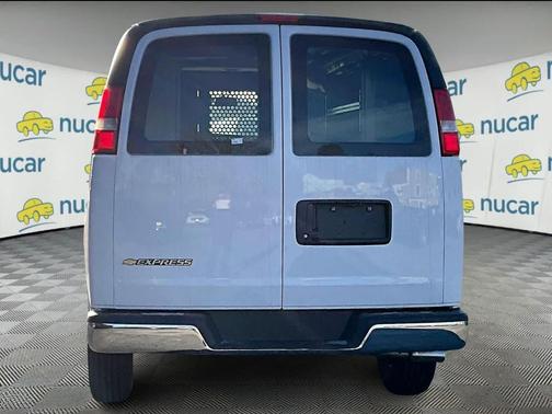 2025 Chevrolet Express 2500 RWD 2500 Regular Wheelbase WT