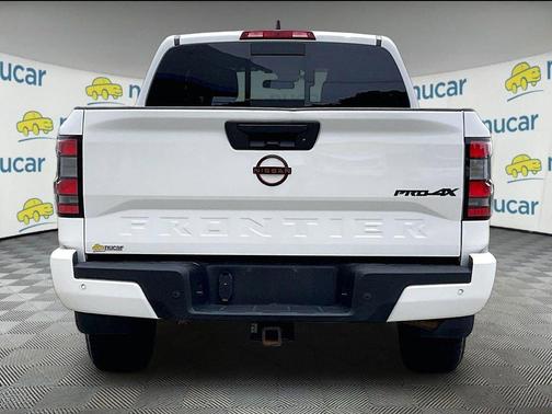Glacier White 2024 Nissan Frontier PRO-4X