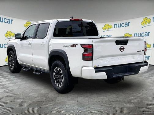Glacier White 2024 Nissan Frontier PRO-4X