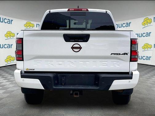Glacier White 2024 Nissan Frontier PRO-4X