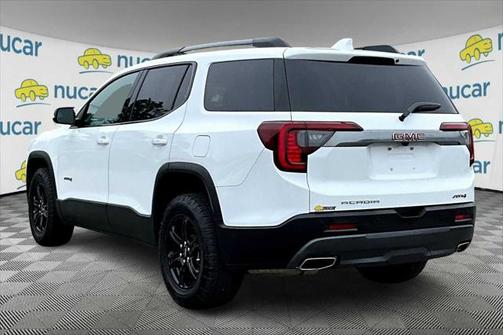 2023 GMC Acadia AWD AT4