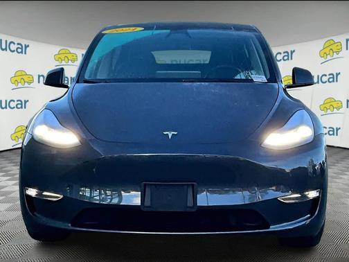 2024 Tesla Model Y Performance Dual Motor All-Wheel Drive