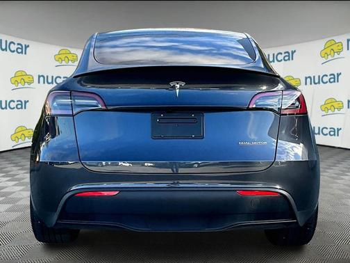 2024 Tesla Model Y Performance Dual Motor All-Wheel Drive