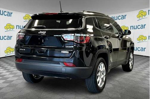 2022 Jeep Compass Latitude Lux