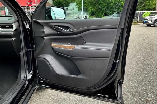 2022 GMC Acadia AWD SLE