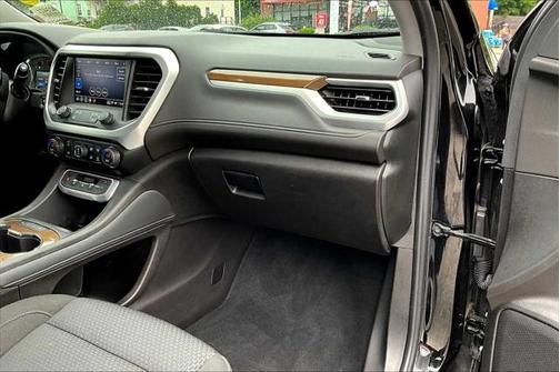 2022 GMC Acadia AWD SLE